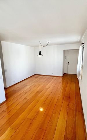 Apartamento à venda com 97m², 4 quartos e 2 vagas Apartamento à venda com 97m², 4 quartos e 2 vagasSala