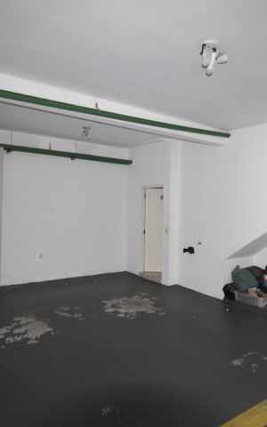 Casa à venda com 120m², 2 quartos e 2 vagasGaragem