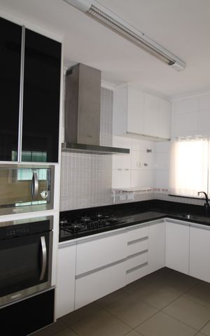 Casa à venda com 120m², 2 quartos e 2 vagasCozinha