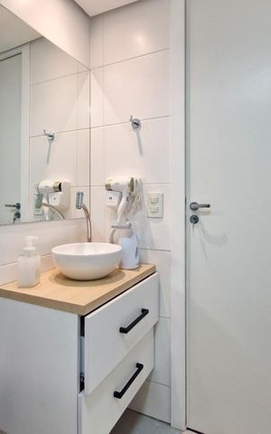 Studio à venda com 76m², 2 quartos e sem vaga Studio à venda com 76m², 2 quartos e sem vagaBanheiro
