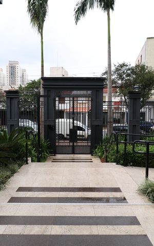 Apartamento à venda com 122m², 2 quartos e 1 vagaÁrea comum