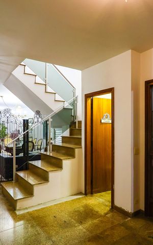Casa para alugar com 450m², 5 quartos e 4 vagasÁrea comum