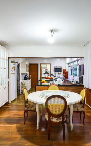 Casa para alugar com 450m², 5 quartos e 4 vagasCopa