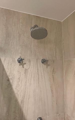 Studio à venda com 25m², 1 quarto e sem vaga Studio à venda com 25m², 1 quarto e sem vagaBanheiro