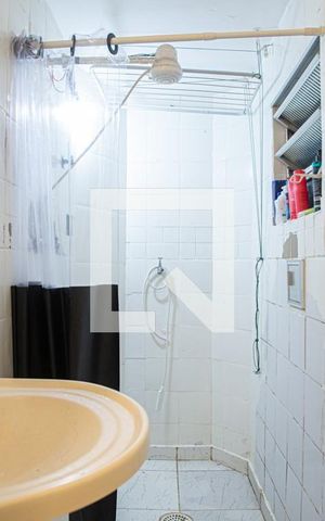 Apartamento à venda com 33m², 1 quarto e sem vagaBanheiro