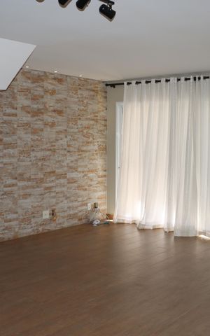 Casa de condomínio à venda com 200m², 4 quartos e 2 vagasSala