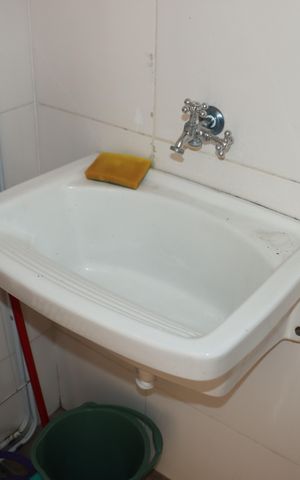 Casa de condomínio à venda com 200m², 4 quartos e 2 vagasÁrea de serviço