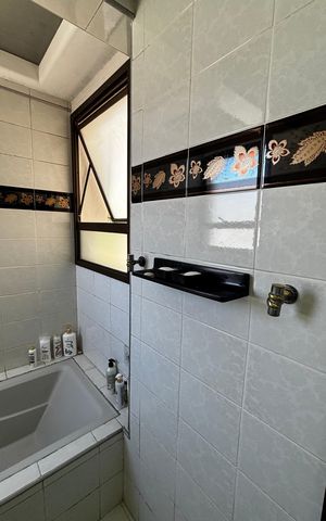 Apartamento à venda com 390m², 5 quartos e 10 vagas Apartamento à venda com 390m², 5 quartos e 10 vagasBanheiro da Suíte 1