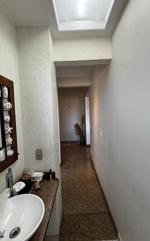 Apartamento à venda com 390m², 5 quartos e 10 vagas Apartamento à venda com 390m², 5 quartos e 10 vagasLavabo