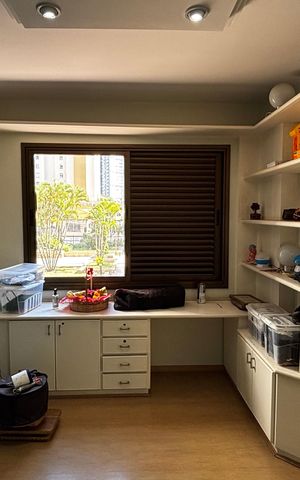 Apartamento à venda com 390m², 5 quartos e 10 vagas Apartamento à venda com 390m², 5 quartos e 10 vagasSuíte 5