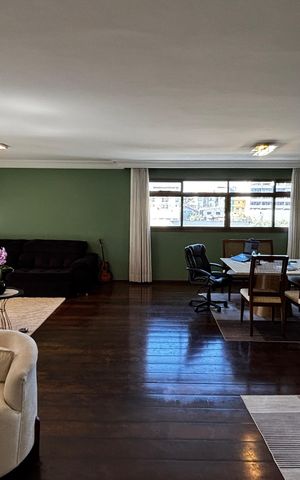 Apartamento à venda com 390m², 5 quartos e 10 vagas Apartamento à venda com 390m², 5 quartos e 10 vagasSala