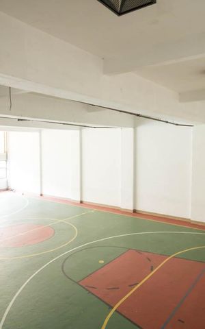 Apartamento à venda com 390m², 5 quartos e 10 vagas Apartamento à venda com 390m², 5 quartos e 10 vagasQuadra