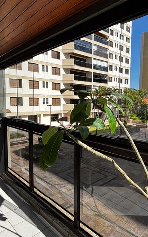 Apartamento à venda com 390m², 5 quartos e 10 vagas Apartamento à venda com 390m², 5 quartos e 10 vagasVaranda da Sala 2