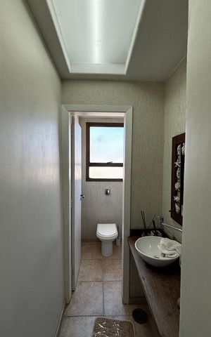 Apartamento à venda com 390m², 5 quartos e 10 vagas Apartamento à venda com 390m², 5 quartos e 10 vagasLavabo