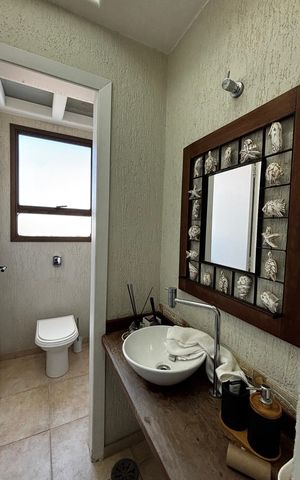 Apartamento à venda com 390m², 5 quartos e 10 vagas Apartamento à venda com 390m², 5 quartos e 10 vagasLavabo