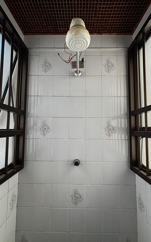 Apartamento à venda com 390m², 5 quartos e 10 vagas Apartamento à venda com 390m², 5 quartos e 10 vagasBanheiro de serviço