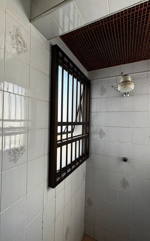Apartamento à venda com 390m², 5 quartos e 10 vagas Apartamento à venda com 390m², 5 quartos e 10 vagasBanheiro de serviço