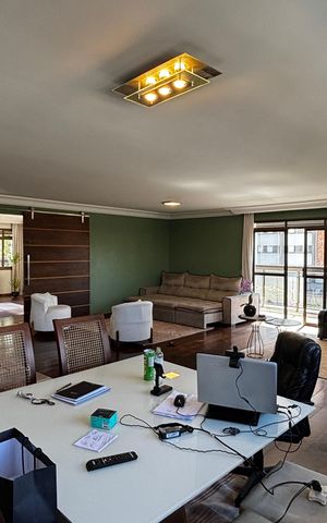 Apartamento à venda com 390m², 5 quartos e 10 vagas Apartamento à venda com 390m², 5 quartos e 10 vagasSala