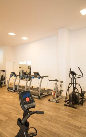Apartamento à venda com 390m², 5 quartos e 10 vagas Apartamento à venda com 390m², 5 quartos e 10 vagasAcademia