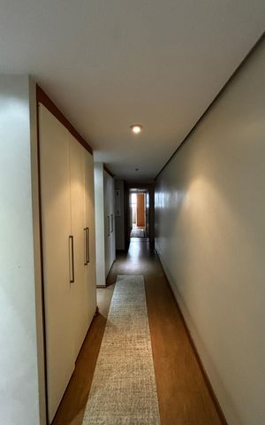 Apartamento à venda com 390m², 5 quartos e 10 vagas Apartamento à venda com 390m², 5 quartos e 10 vagasCorredor