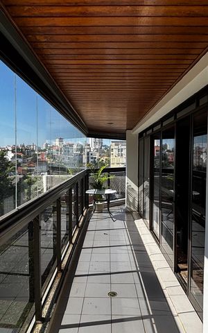 Apartamento à venda com 390m², 5 quartos e 10 vagas Apartamento à venda com 390m², 5 quartos e 10 vagasVaranda da Sala