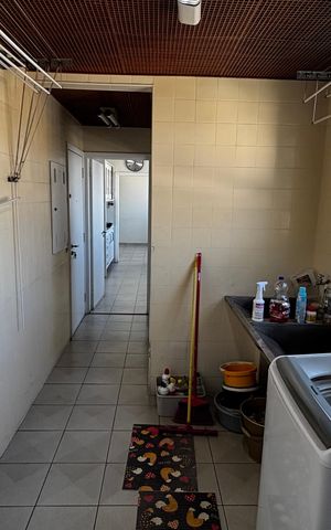 Apartamento à venda com 390m², 5 quartos e 10 vagas Apartamento à venda com 390m², 5 quartos e 10 vagasÁrea de Serviço
