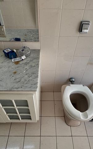 Apartamento à venda com 390m², 5 quartos e 10 vagas Apartamento à venda com 390m², 5 quartos e 10 vagasBanheiro da Suíte 3