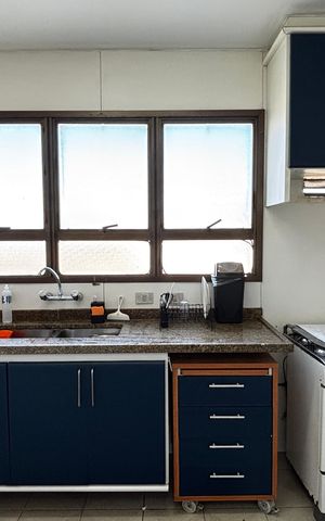 Apartamento à venda com 390m², 5 quartos e 10 vagas Apartamento à venda com 390m², 5 quartos e 10 vagasCozinha