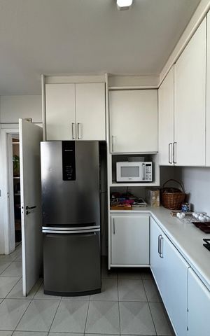 Apartamento à venda com 390m², 5 quartos e 10 vagas Apartamento à venda com 390m², 5 quartos e 10 vagasCozinha