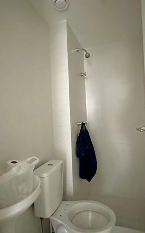 Apartamento à venda com 166m², 3 quartos e 2 vagas Apartamento à venda com 166m², 3 quartos e 2 vagasBanheiro de Serviço