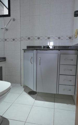 Apartamento à venda com 84m², 3 quartos e 2 vagasBanheiro Social