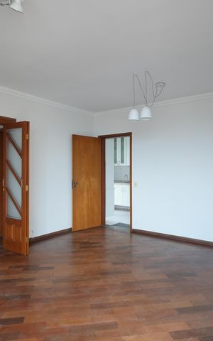 Apartamento à venda com 84m², 3 quartos e 2 vagasSala