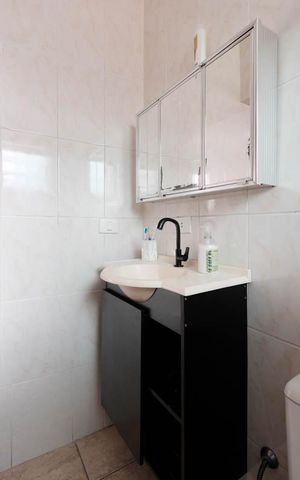 Casa à venda com 200m², 3 quartos e 2 vagasBanheiro da Suíte 2