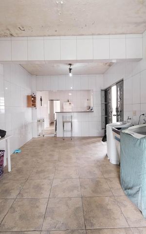 Casa à venda com 200m², 3 quartos e 2 vagasCozinha