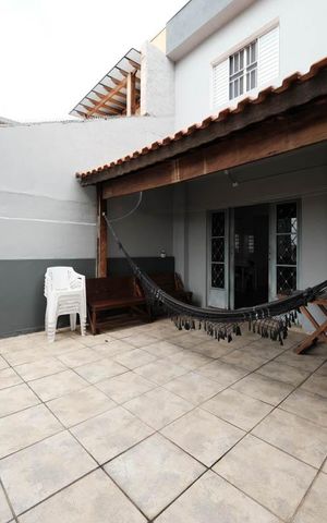 Casa à venda com 200m², 3 quartos e 2 vagasÁrea Externa