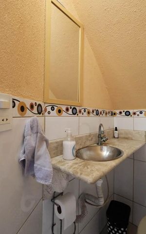 Casa à venda com 200m², 3 quartos e 2 vagasLavabo