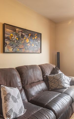 Apartamento à venda com 220m², 4 quartos e 4 vagas Apartamento à venda com 220m², 4 quartos e 4 vagasSala de TV