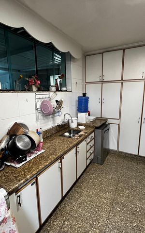 Casa à venda com 564m², 7 quartos e 4 vagasCozinha 1