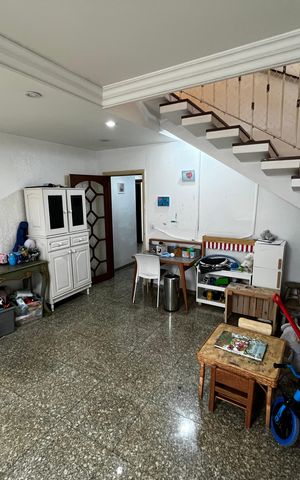 Casa à venda com 564m², 7 quartos e 4 vagasSala