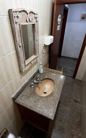 Casa à venda com 564m², 7 quartos e 4 vagasLavabo