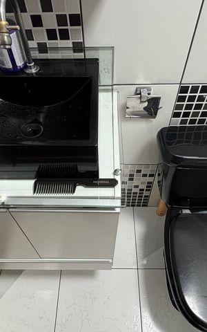 Apartamento à venda com 58m², 2 quartos e 1 vaga Apartamento à venda com 58m², 2 quartos e 1 vagaBanheiro social