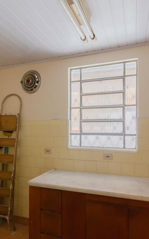 Casa à venda com 105m², 3 quartos e 2 vagas Casa à venda com 105m², 3 quartos e 2 vagasCozinha