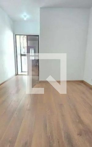 Casa à venda com 240m², 3 quartos e 2 vagas