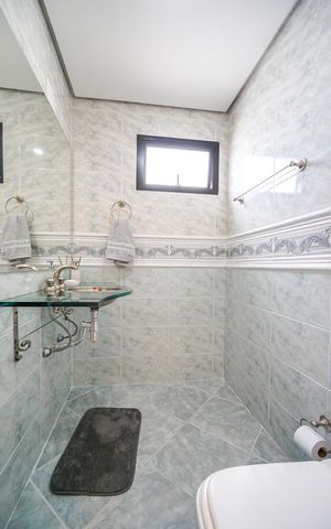 Apartamento à venda com 92m², 3 quartos e 1 vaga Apartamento à venda com 92m², 3 quartos e 1 vagaBanheiro social