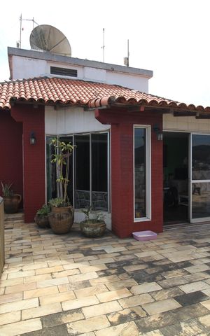 Apartamento à venda com 502m², 4 quartos e 3 vagasFrente da cobertura