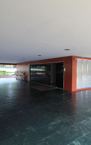 Apartamento à venda com 502m², 4 quartos e 3 vagasEntrada