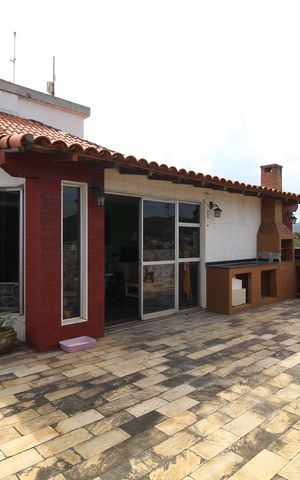 Apartamento à venda com 502m², 4 quartos e 3 vagasFrente da cobertura