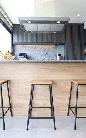 Apartamento à venda com 89m², 2 quartos e 2 vagasVaranda e Cozinha