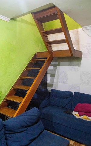 Casa à venda com 90m², 2 quartos e sem vagaSala