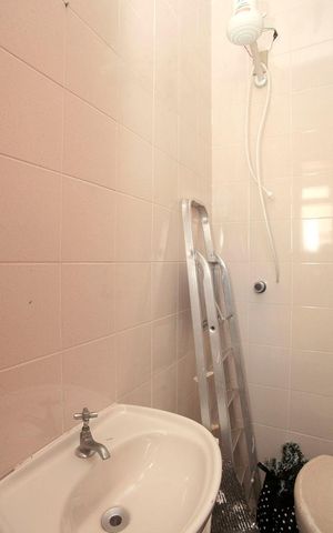 Apartamento à venda com 280m², 3 quartos e 2 vagasBanheiro 4 Serviço